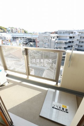 バルコニー　バルコニー付きで採光＆風通し良好！