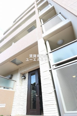 建物外観　シンプルで洗練されたデザインが毎日の暮らしに心地よさをプラス
