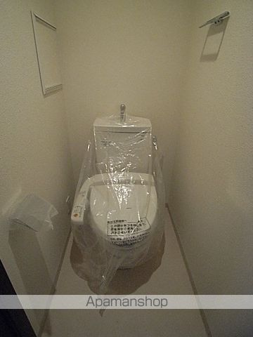 地下鉄堺筋線 北浜駅 徒歩8分 14階建 築17年のトイレ写真