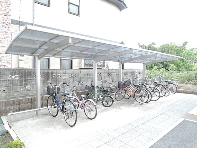 その他共有部分　屋根付き駐輪場
