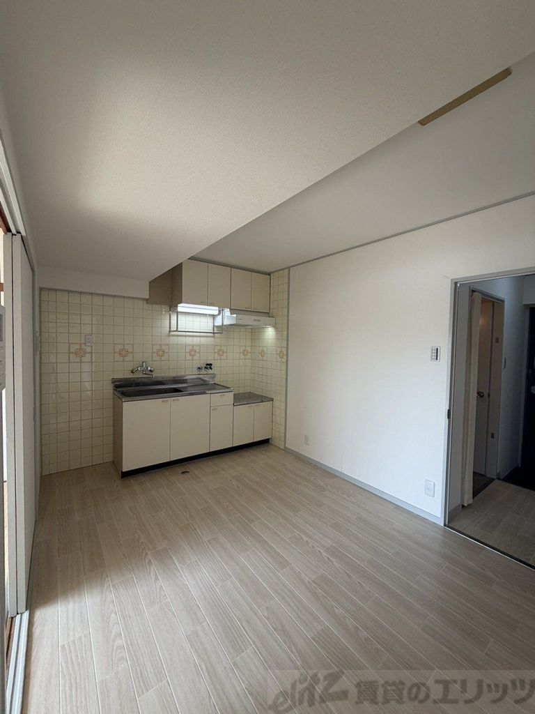 江坂農業会館の居間写真