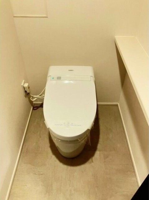 トイレ　トイレ