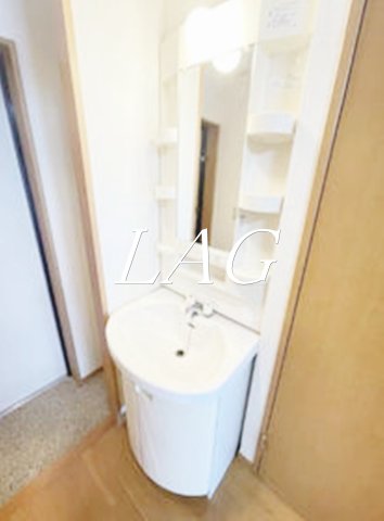 洗面設備　独立洗面台です。
