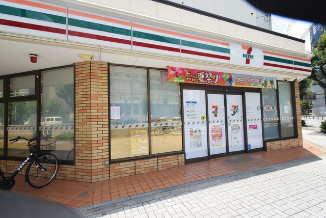 コンビニ　セブンイレブン　大阪金蘭会前店（コンビニ）まで200m