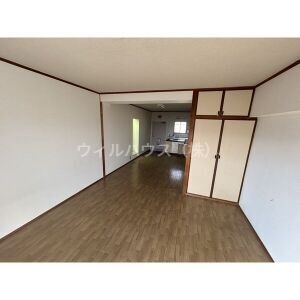 北野田マンション巽B棟の居間写真