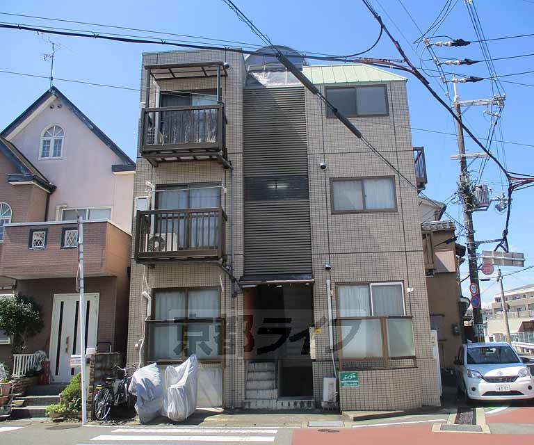 建物外観　ＪＲ小倉駅まで徒歩１５秒！
