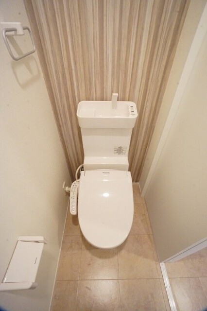 ＪＲ鹿児島本線 香椎駅 徒歩9分 2階建 築8年のトイレ写真