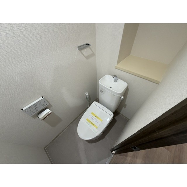 リブネスモア生駒ヒルズのトイレ写真