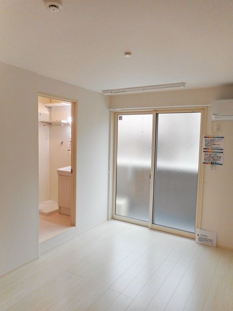 プレリュード池尻の居間写真