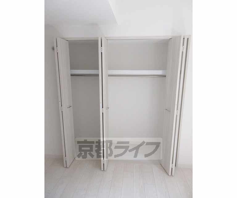 収納　お洋服がすっきりと片付けられます！