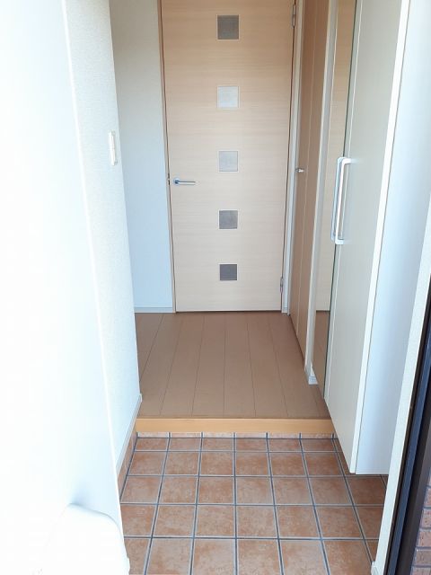 ルート3&M・YVIの玄関写真