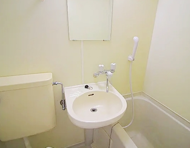 洗面設備　同仕様参考写真
