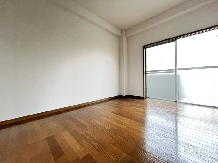 スギマンションの居間写真