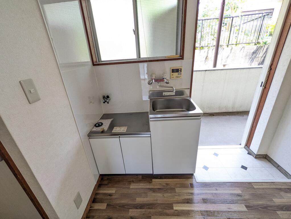 東急田園都市線 田奈駅 徒歩7分 3階建 築54年のキッチン写真