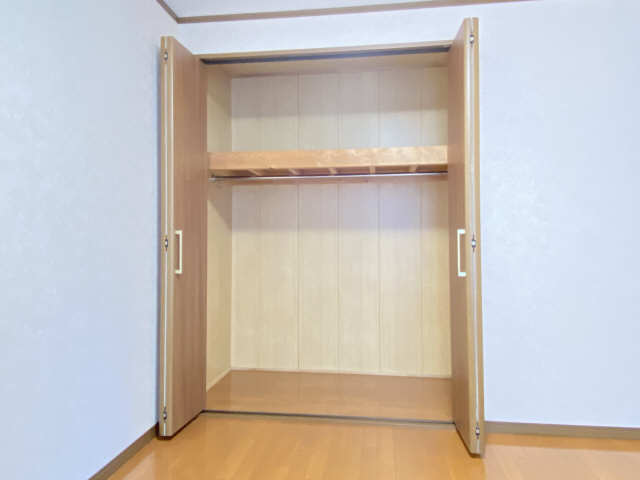 バーディー本町ハイツの内装写真