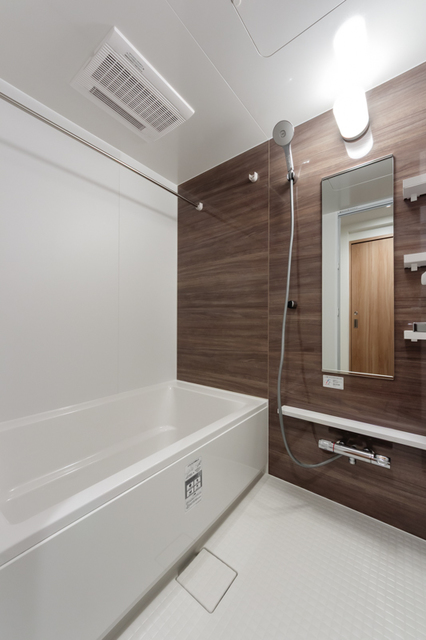 バス・シャワールーム　※写真は同タイプ住戸です。