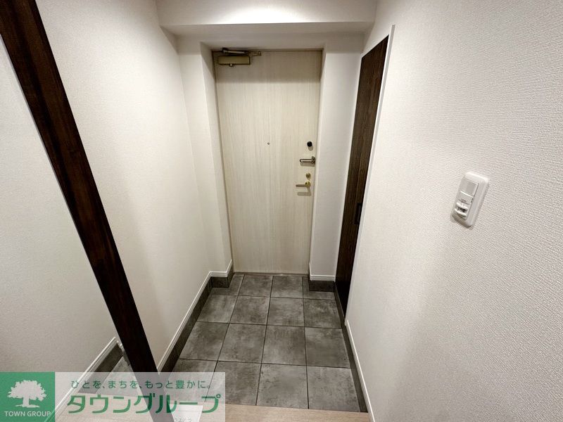 玄関　タウンハウジングレジデンス事業部　恵比寿店・赤坂店までお問…
