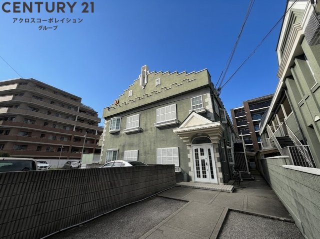 建物外観　敷地内駐車場あり！