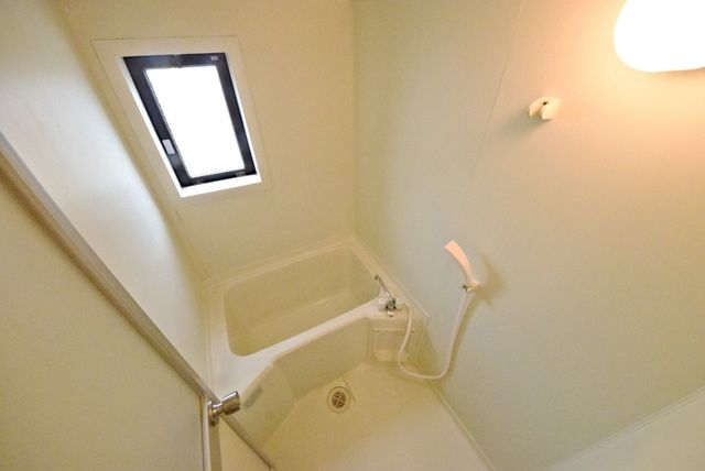 バス・シャワールーム　別部屋参考写真です