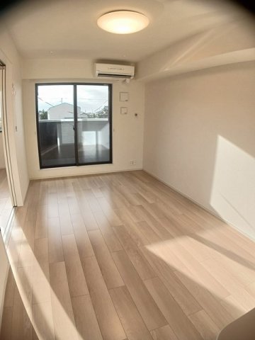 居室・リビング　使いやすい居間です