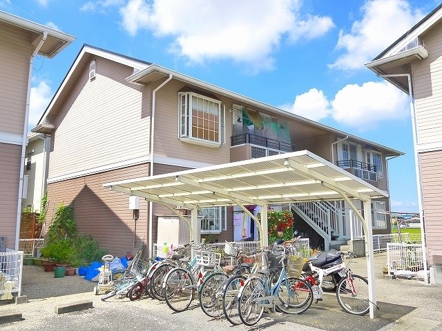 建物外観　キレイな外観です。