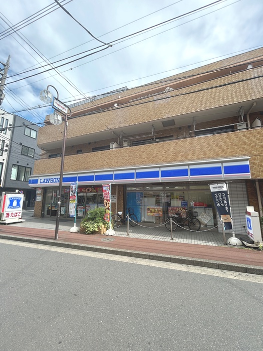 コンビニ　ローソン（コンビニ）まで450m