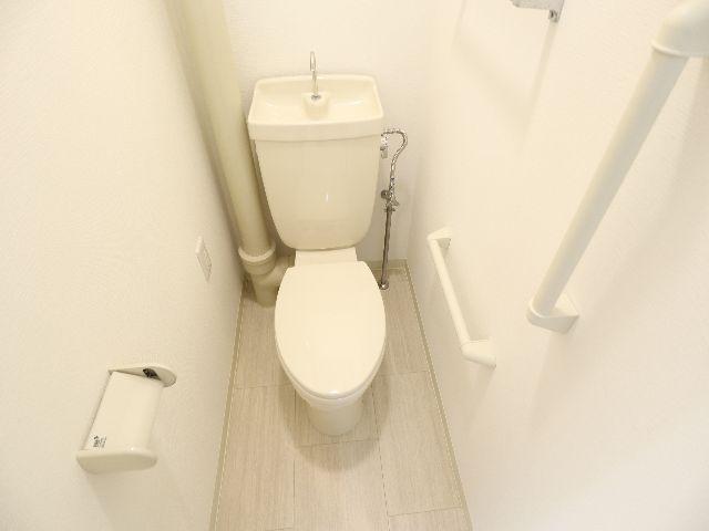 【奈良市青山のマンションのトイレ】