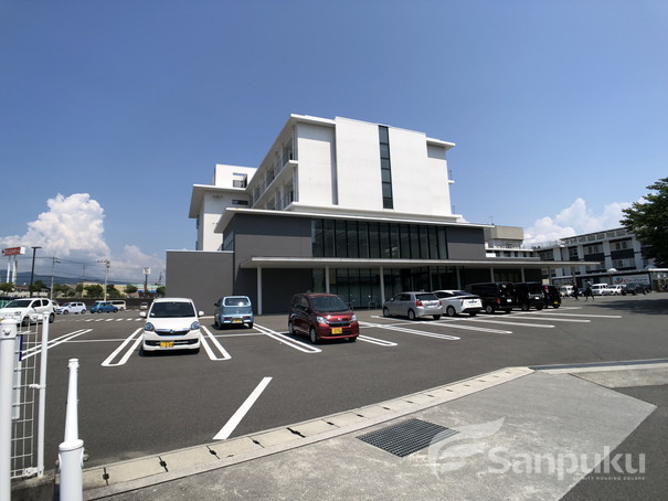 病院　愛媛医療生活協同組合愛媛生協病院（病院）まで615m