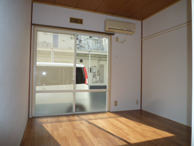 居室・リビング　洋室