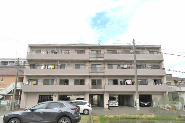 仙台市太白区鹿野のマンションの建物外観