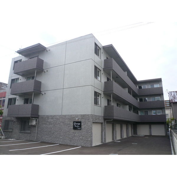 北海道札幌市中央区南十八条西８（マンション）の賃貸物件の外観