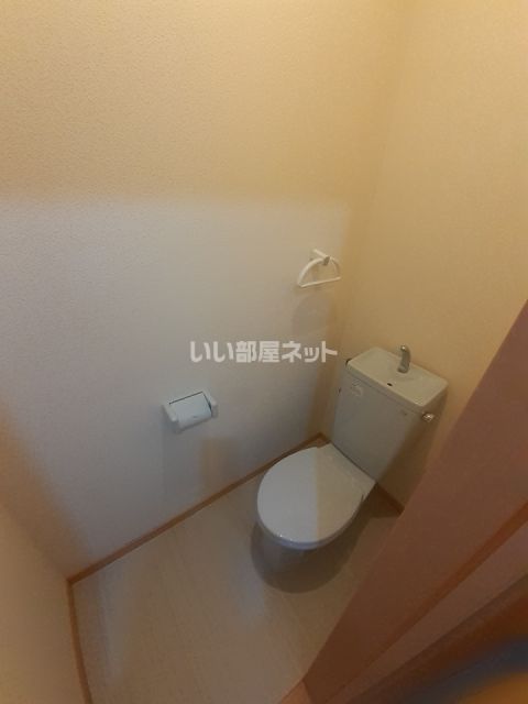 【北九州市小倉南区徳力のアパートのトイレ】