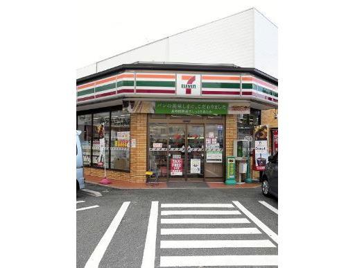 【大津市木下町のマンションのコンビニ】