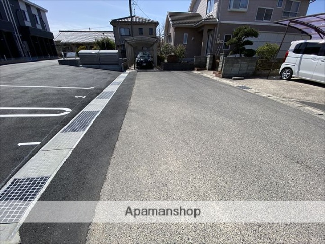 その他　前面道路（その他）まで0m