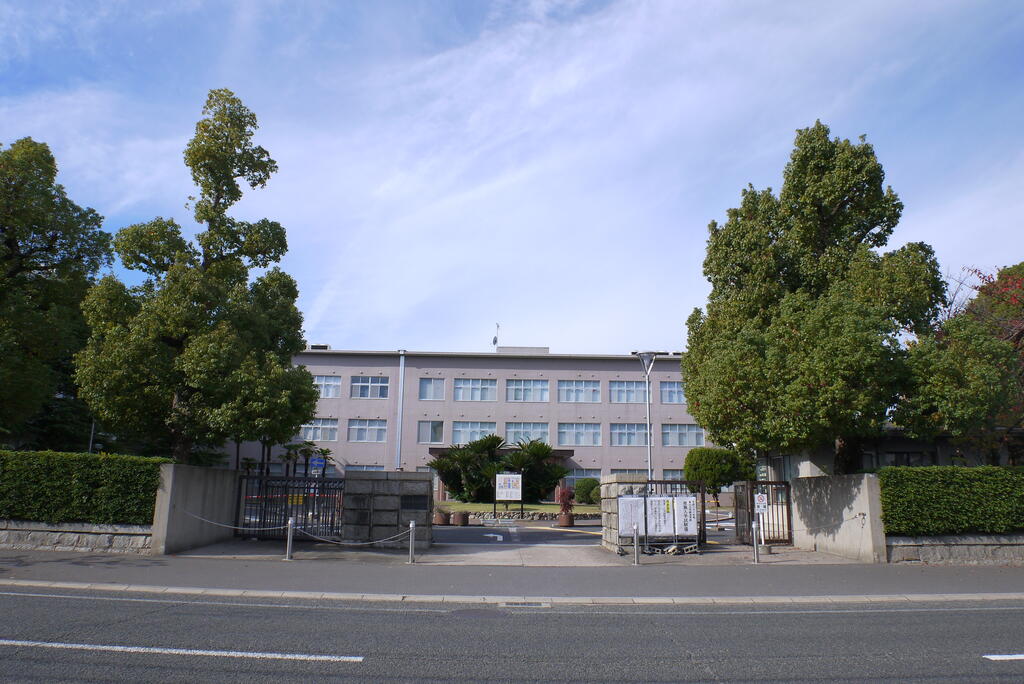 大学・短大　国立香川大学（大学・短大）まで965m