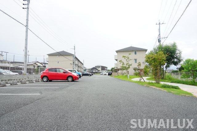 【合志市須屋のアパートの駐車場】