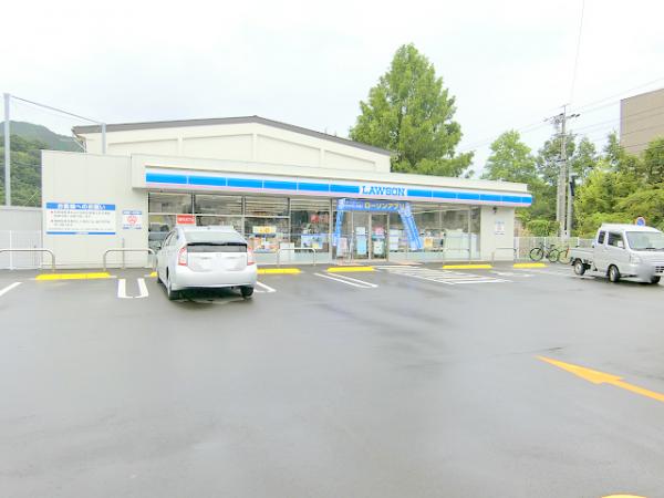 コンビニ　ローソン長野東通り店（コンビニ）まで400m