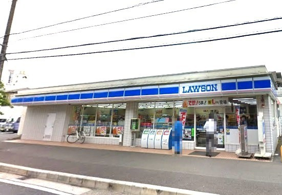 コンビニ　ローソン 横浜北寺尾５丁目店（コンビニ）まで539m