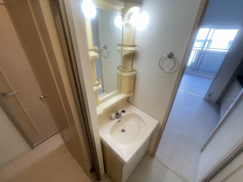 洗面設備　広い洗面スペース