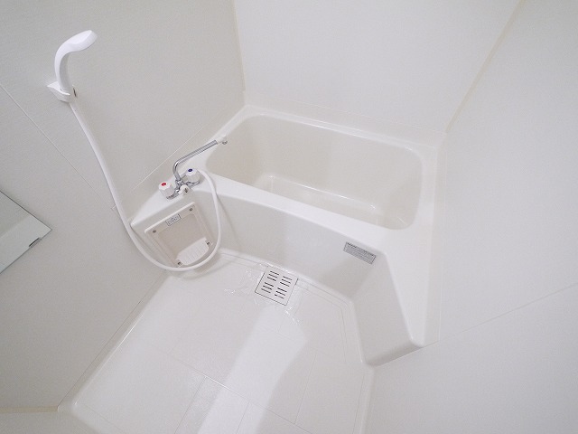 バス・シャワールーム　ゆったり過ごせるお風呂です