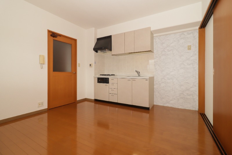 居室・リビング　図面と現状に相違がある場合には現状を優先