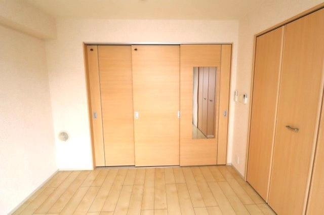 その他部屋・スペース　洋室６帖？