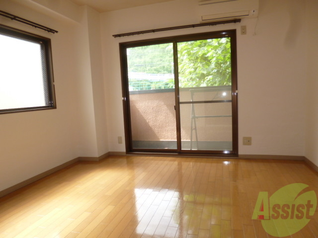 居室・リビング　解放感があるオシャレなお部屋です。