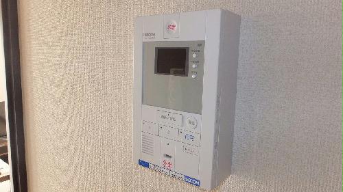 セキュリティ　セコム付き物件になります。