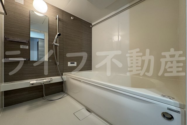 バス・シャワールーム　ゆったり過ごせるお風呂です