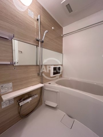 バス・シャワールーム　レオングラン本町橋　浴室