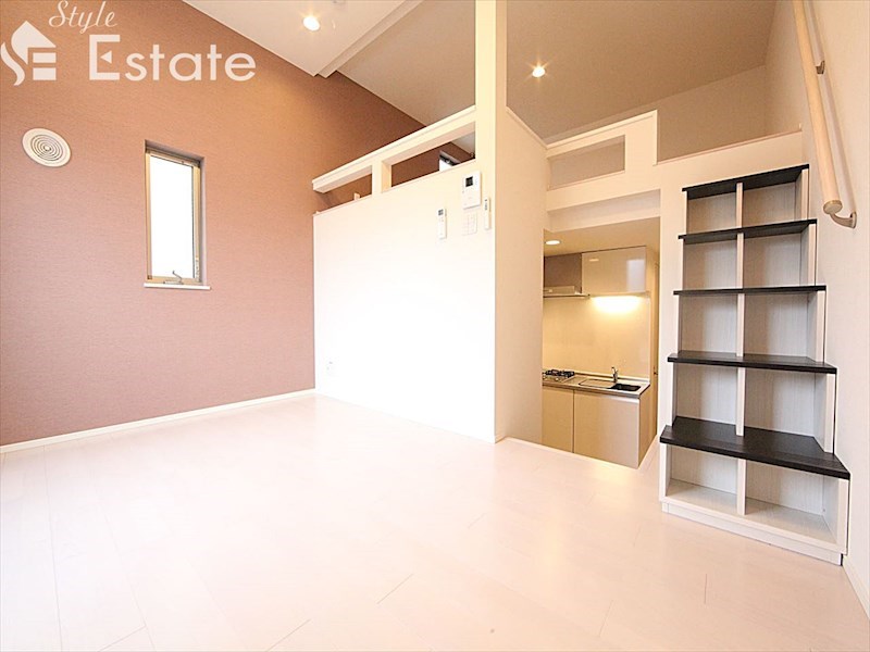 居室・リビング　内装