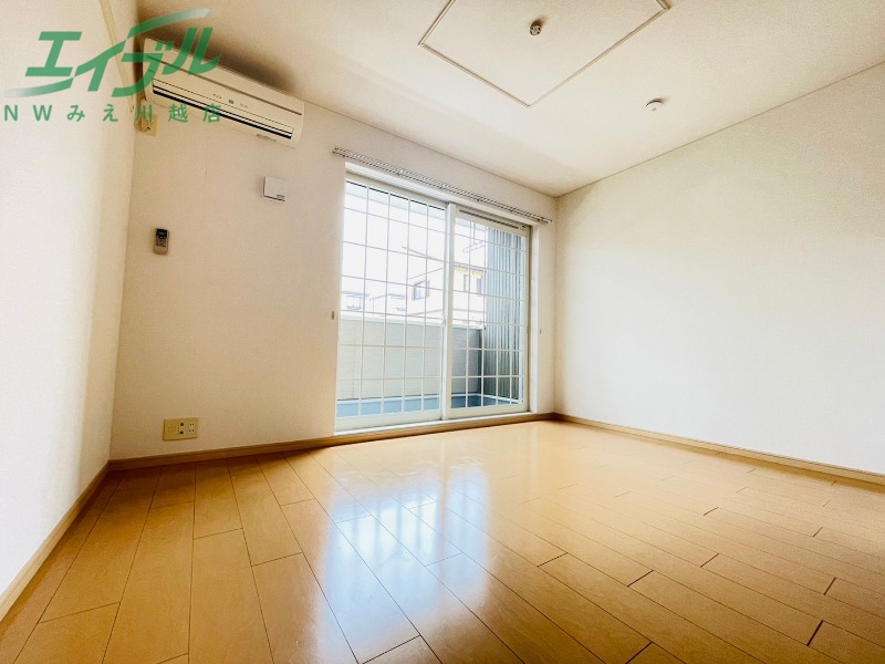 その他部屋・スペース　同型反転参考写真です。