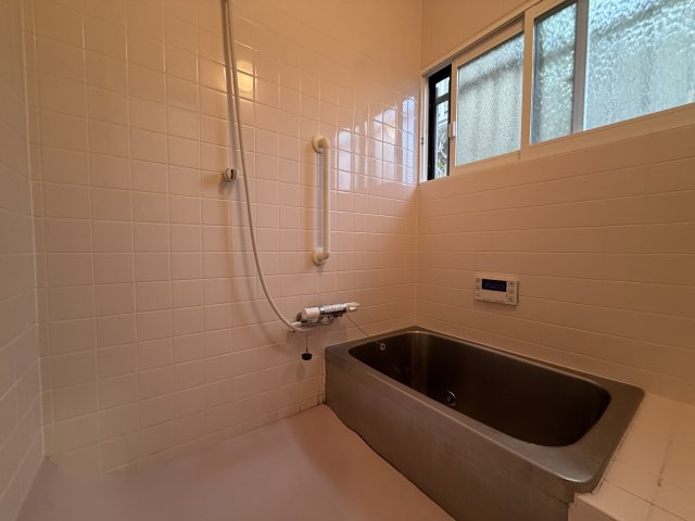 バス・シャワールーム　お風呂で日々の疲れを落としましょう