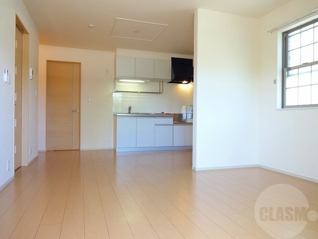 居室・リビング　１２．６帖のリビング